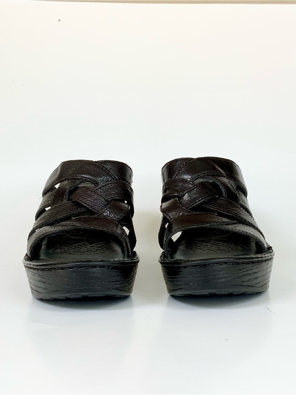 Born Women’s Black Leather ‘Dena’ Platform Sandal Heel - Picture 5 of 11